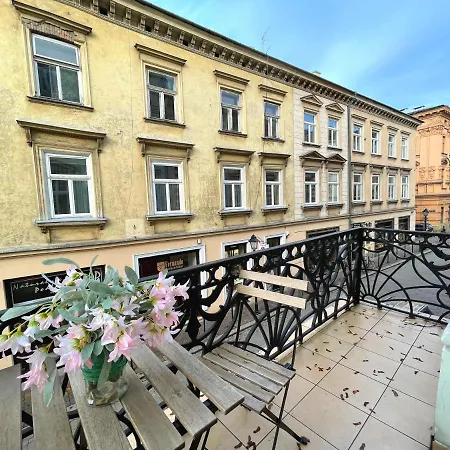 Goscinne Unikat - Self Check In Homestay Krakow