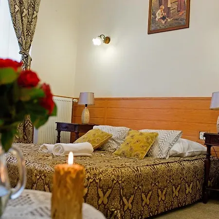 Goscinne Unikat - Self Check In Krakow