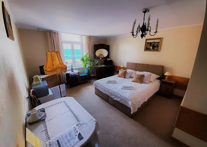 Goscinne Unikat - Self Check In Homestay Krakow