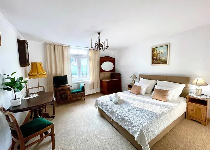 Goscinne Unikat - Self Check In Homestay Krakow