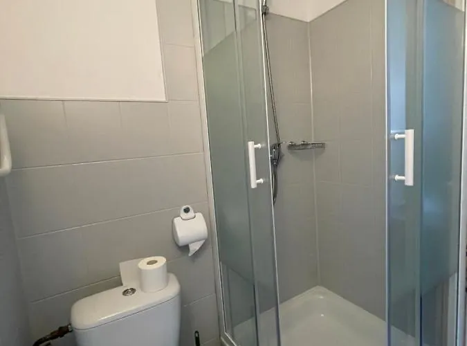 Goscinne Unikat - Self Check In Krakow